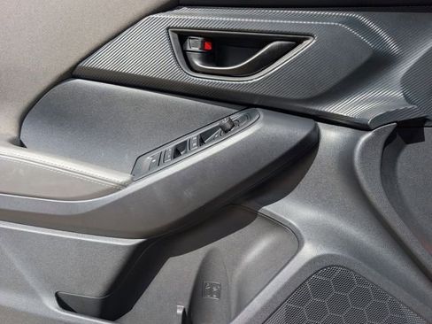 Used 2024 Subaru Crosstrek 2.0i Premium image 17