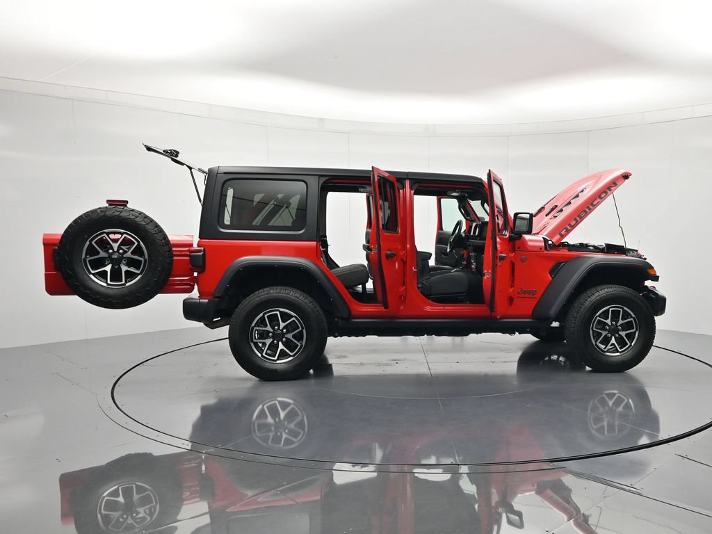 Used 2024 Jeep Wrangler Unlimited Rubicon AWD/4WD image 46