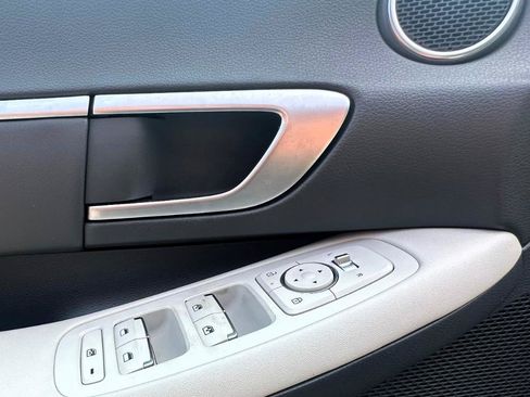 Used 2025 Hyundai Sonata SEL FWD image 8