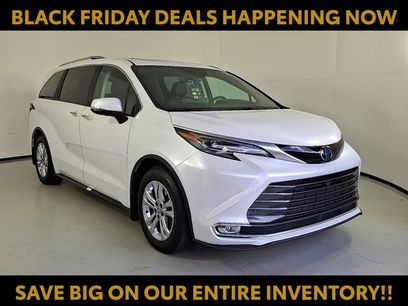 Certified 2024 Toyota Sienna Platinum
