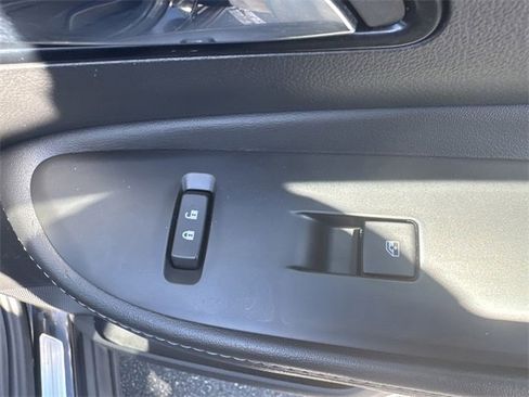 Used 2022 Buick Encore Preferred w/ Safety Package image 30