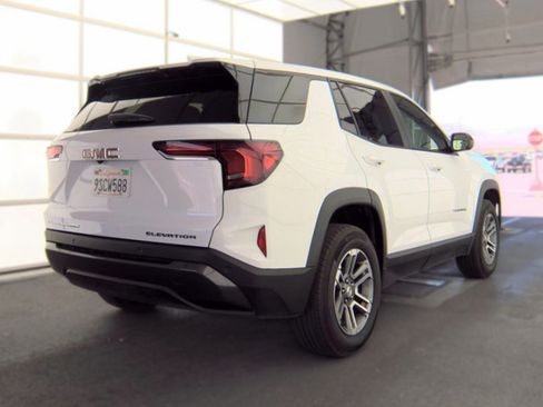 Used 2025 GMC Terrain Elevation AWD/4WD image 2