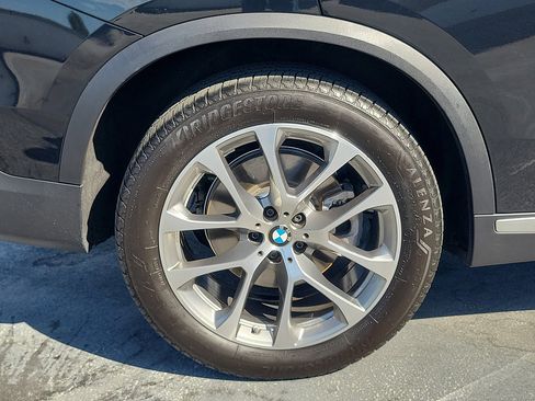 Used 2026 BMW X5 xDrive40i w/ Parking Assistance Package AWD/4WD image 6