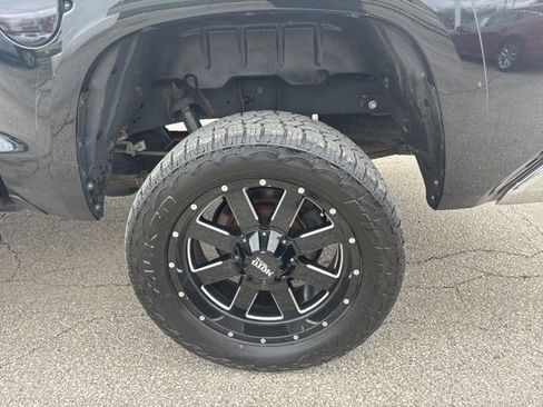 Used 2020 Toyota Tundra SR5 AWD/4WD image 30