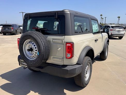 New 2026 Ford Bronco 2-Door AWD/4WD image 12