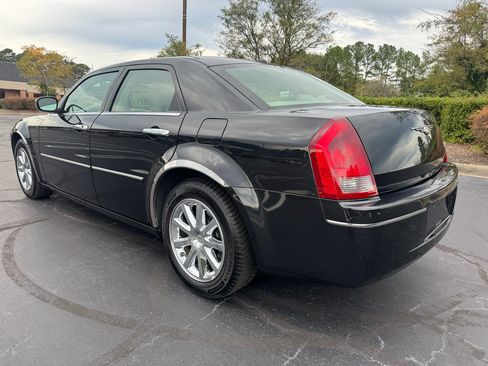 Used 2007 Chrysler 300 Touring L image 3