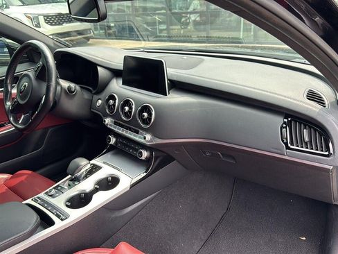 Used 2019 Kia Stinger GT2 AWD/4WD image 21