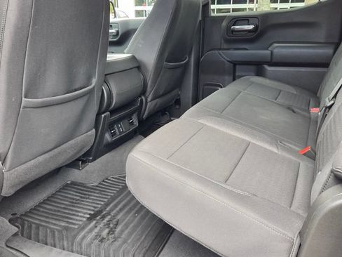 Used 2024 Chevrolet Silverado 1500 Custom Trail Boss w/ Dark Appearance Package AWD/4WD image 8