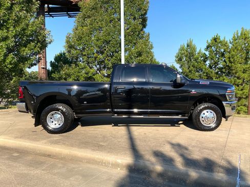 Used 2025 RAM 3500 Tradesman image 7