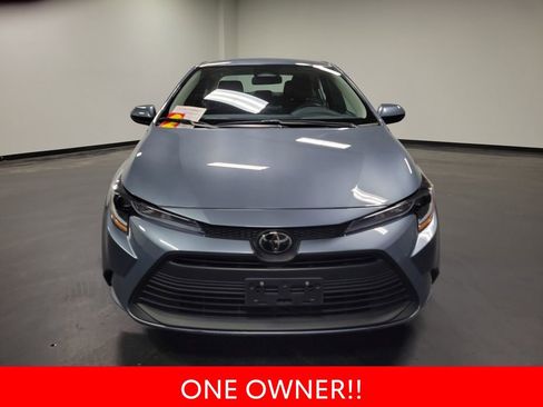 Used 2025 Toyota Corolla LE image 3