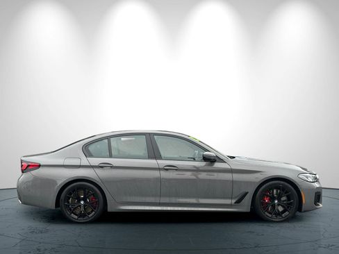 Used 2022 BMW 540i w/ M Sport Package image 3