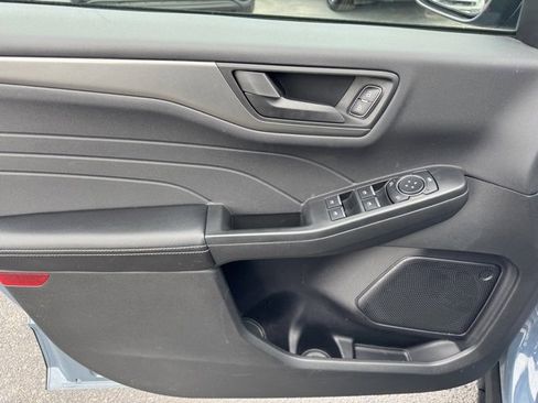 Used 2023 Ford Escape Active w/ Cold Weather Package image 15