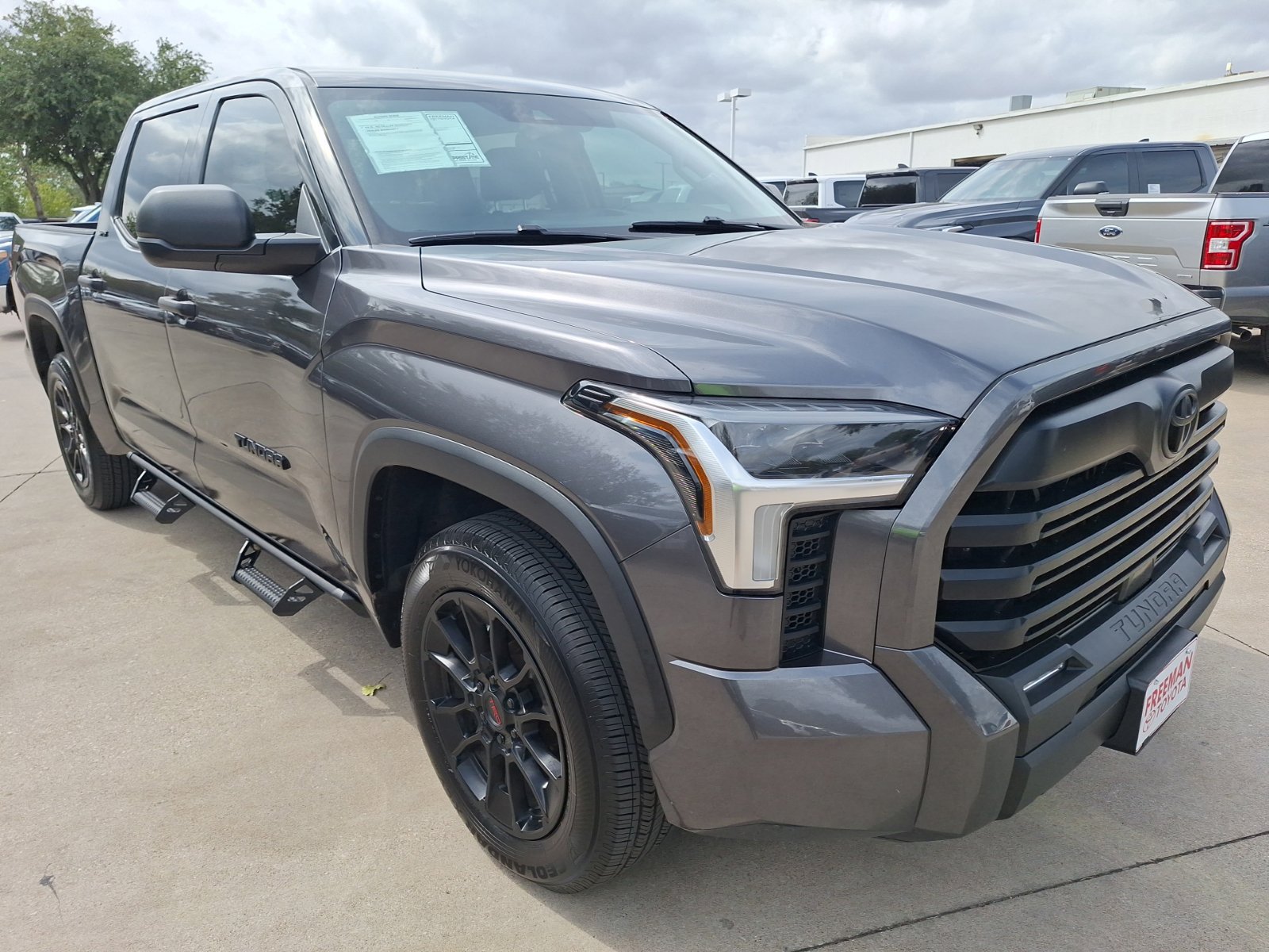 Used 2022 Toyota Tundra SR5 RWD image 8