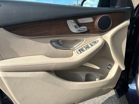 Certified 2022 Mercedes-Benz GLC 300 GLC 300 image 27