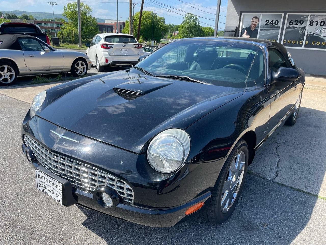 Used 2003 Ford Thunderbird RWD image 4