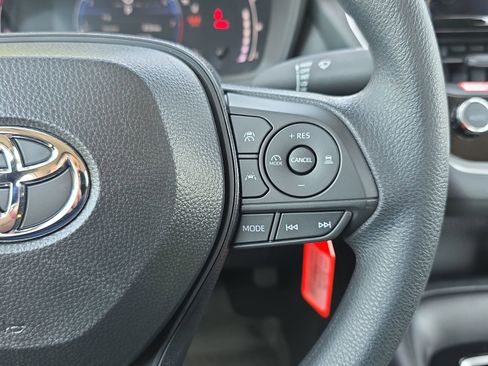 Used 2026 Toyota Corolla LE image 17