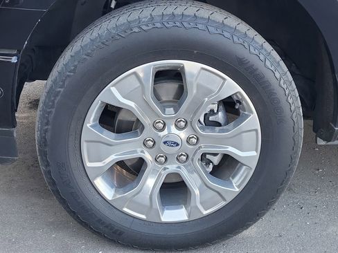 Used 2022 Ford F150 Platinum w/ Equipment Group 701A High AWD/4WD image 23
