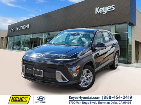 New 2026 Hyundai Kona SE image 1