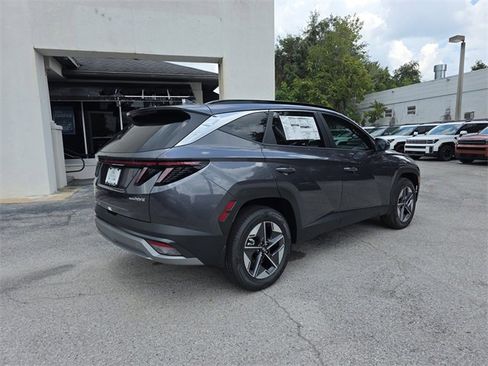 New 2025 Hyundai Tucson SEL image 3
