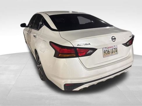 Used 2019 Nissan Altima 2.5 Platinum image 7