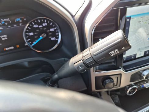 Used 2022 Ford F250 Lariat w/ Chrome Package AWD/4WD image 12
