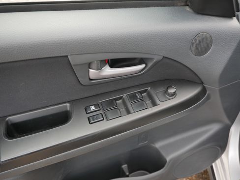 Used 2013 Suzuki SX4 Premium image 20