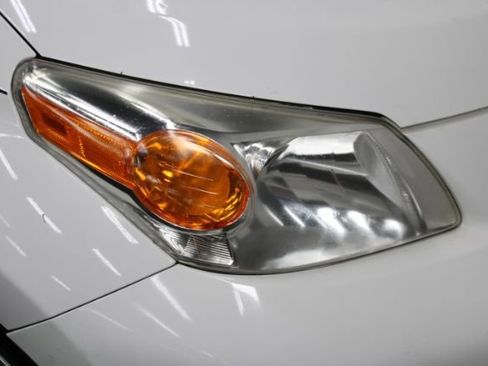 Used 2010 Scion xD image 21