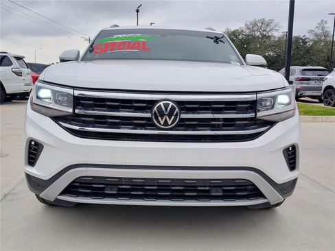 Used 2022 Volkswagen Atlas Cross Sport SE image 11