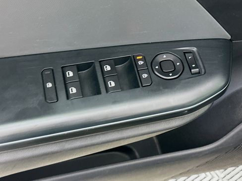 Used 2025 Kia K4 FWD image 15