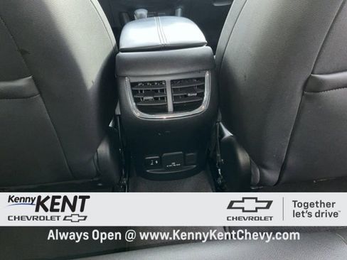 Used 2024 Chevrolet Malibu LT image 11