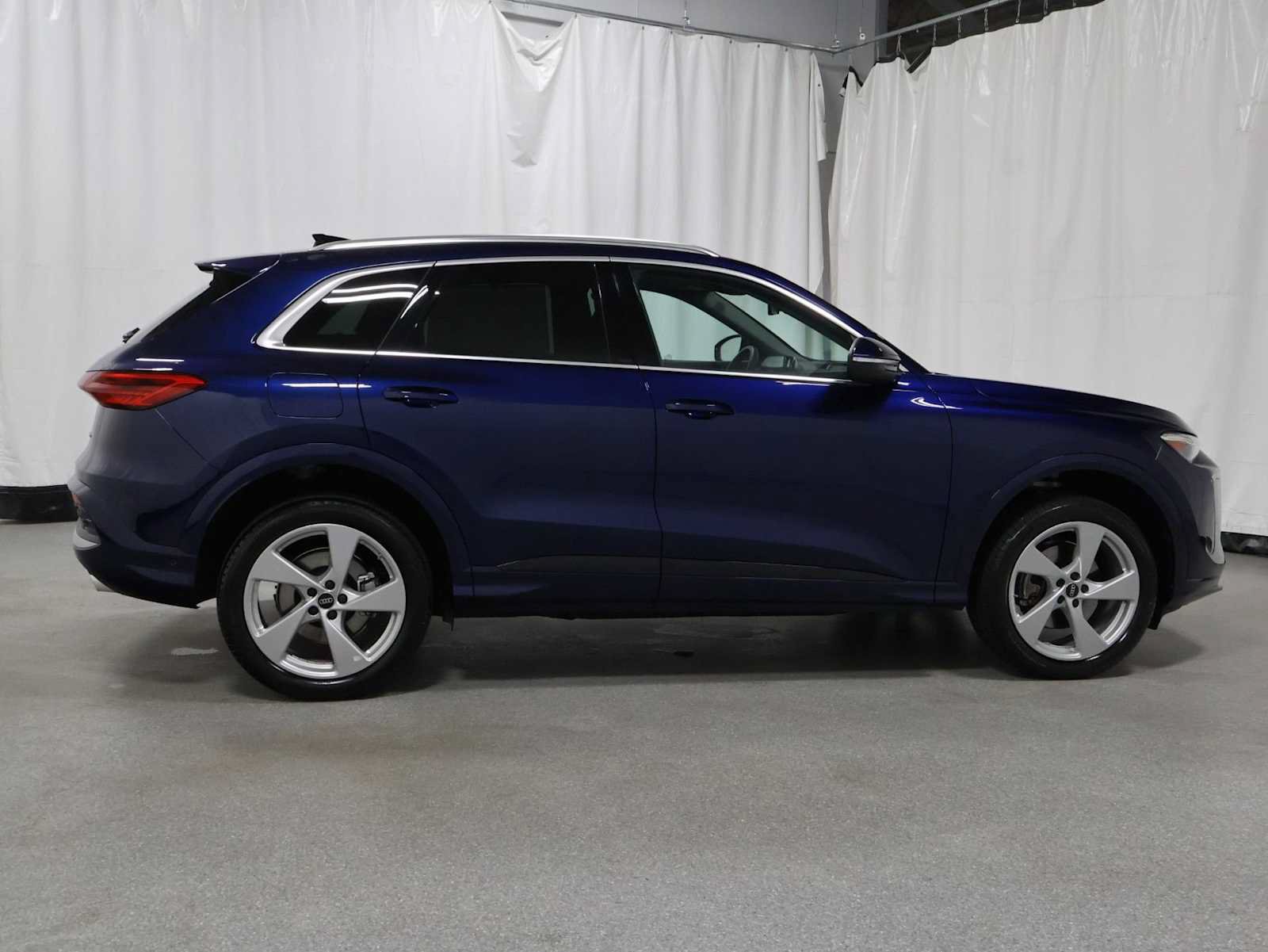 Certified 2025 Audi Q5 Premium Plus AWD/4WD image 10