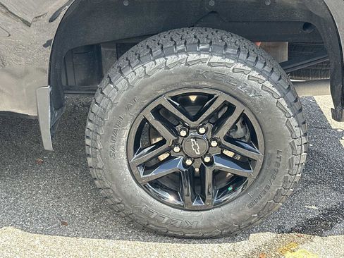 Certified 2021 Chevrolet Silverado 1500 LT Trail Boss w/ Bed Protection Package AWD/4WD image 12