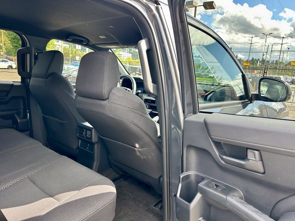 Certified 2025 Toyota 4Runner SR5 AWD/4WD image 13