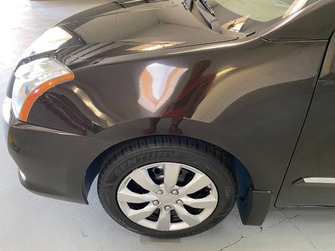 Used 2011 Nissan Sentra 2.0 S w/ Convenience Pkg FWD image 13
