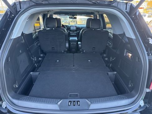 Used 2022 Ford Explorer Limited w/ Equipment Group 301A image 17
