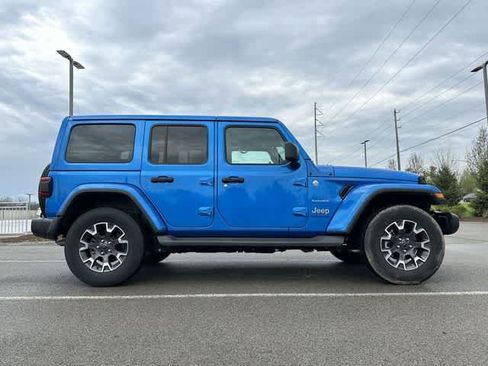 Used 2024 Jeep Wrangler Sahara w/ Technology Group image 3