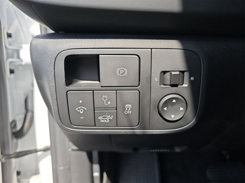 New 2025 Hyundai Ioniq 6 SE image 28