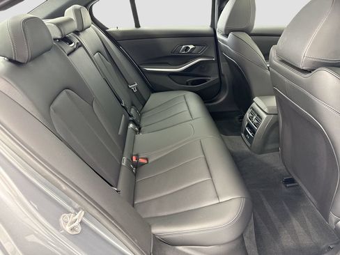 Used 2025 BMW 330i xDrive Sedan w/ M Sport Package AWD/4WD image 21