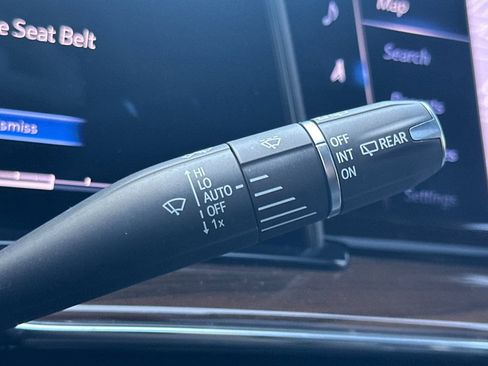 Certified 2024 Cadillac Escalade Sport Platinum image 38