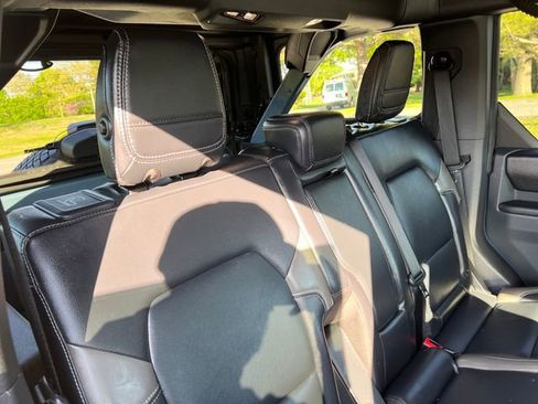 Used 2025 Ford Bronco Outer Banks AWD/4WD image 33