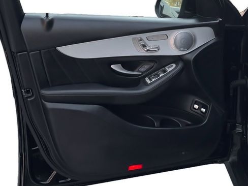 Used 2019 Mercedes-Benz GLC 350e 4MATIC image 14