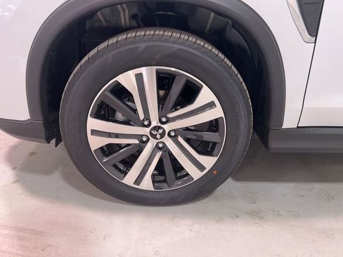 New 2025 Mitsubishi Outlander Sport SE image 9