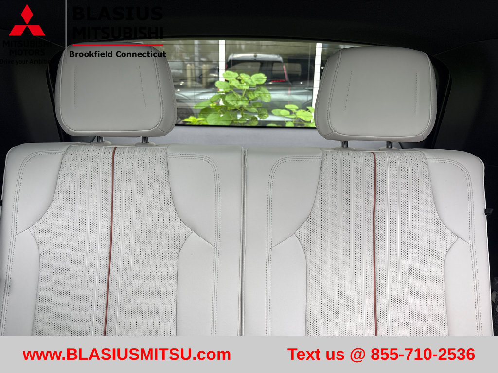 Used 2026 Cadillac Vistiq Sport AWD/4WD image 47