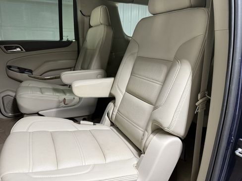 Used 2017 GMC Yukon XL Denali image 30