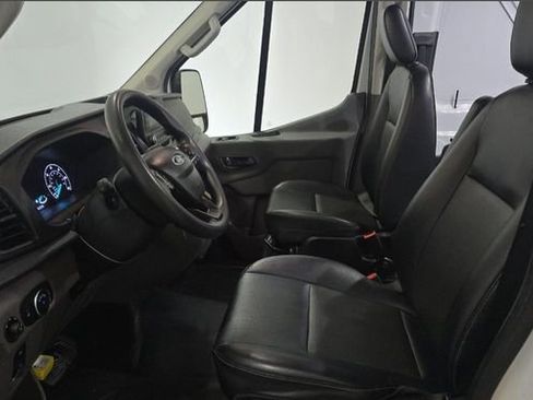 Used 2024 Ford Transit 250 148 Medium Roof RWD image 5