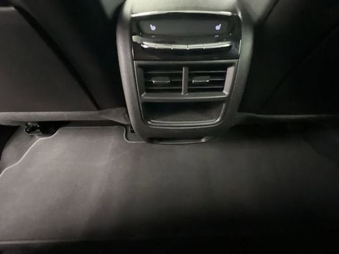 Certified 2021 Cadillac XT5 Premium Luxury FWD image 22