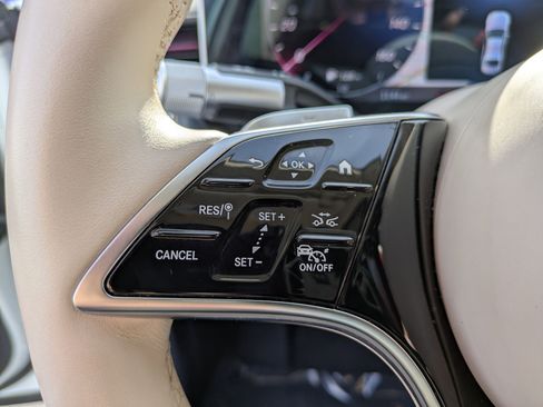 Used 2022 Mercedes-Benz S 500 4MATIC image 18