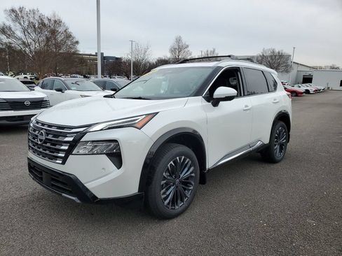New 2026 Nissan Rogue Platinum w/ Platinum Premium Package AWD/4WD image 2