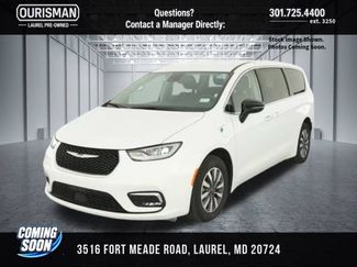 Used 2024 Chrysler Pacifica Limited FWD video 1
