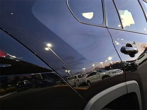 Certified 2022 Toyota RAV4 LE image 8